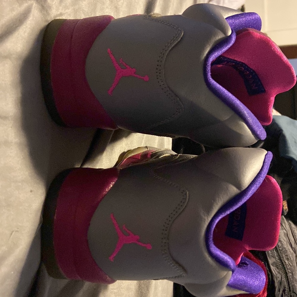 Shoes - Picture 3 of 6